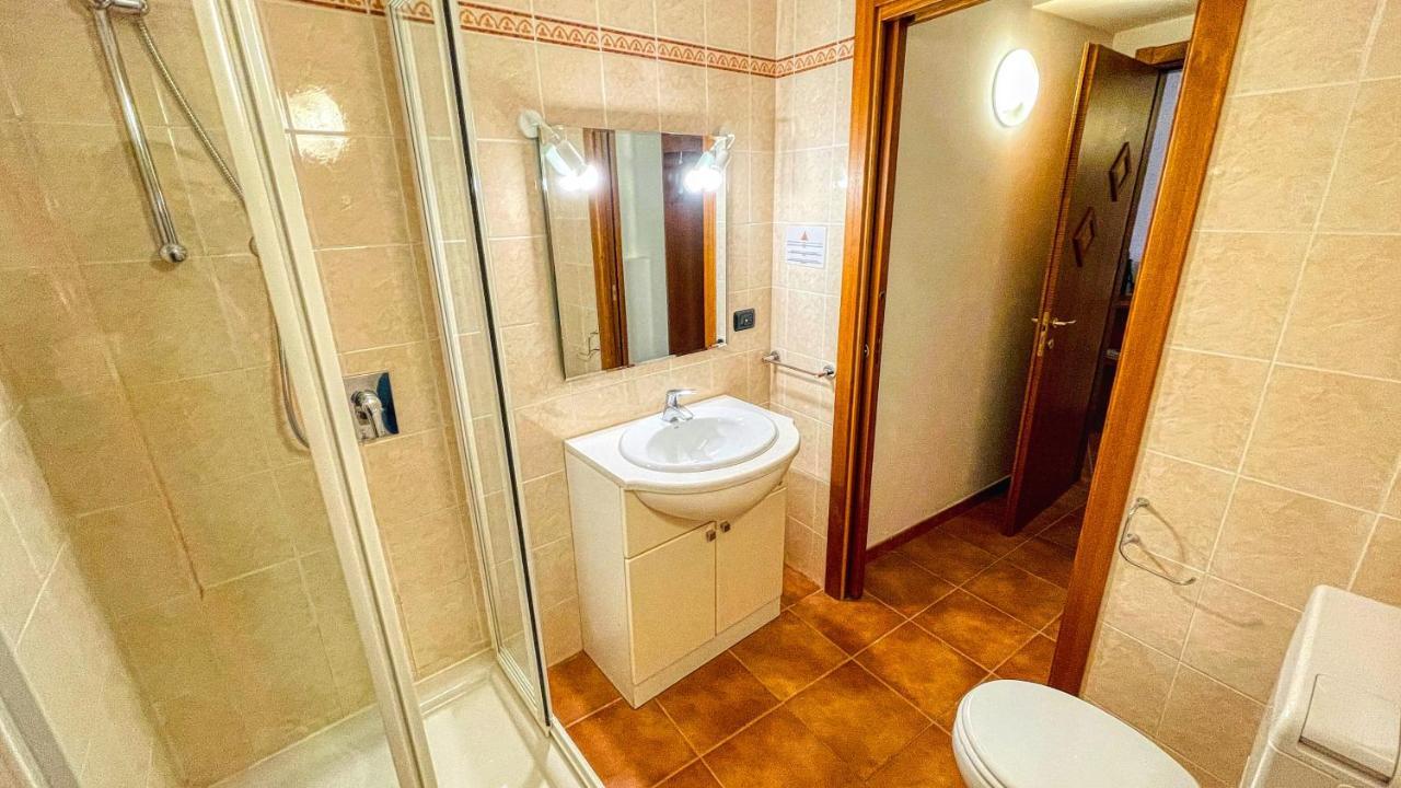 Appartamento Smith Roero - Affitti Brevi Italia Бардонеккія Екстер'єр фото